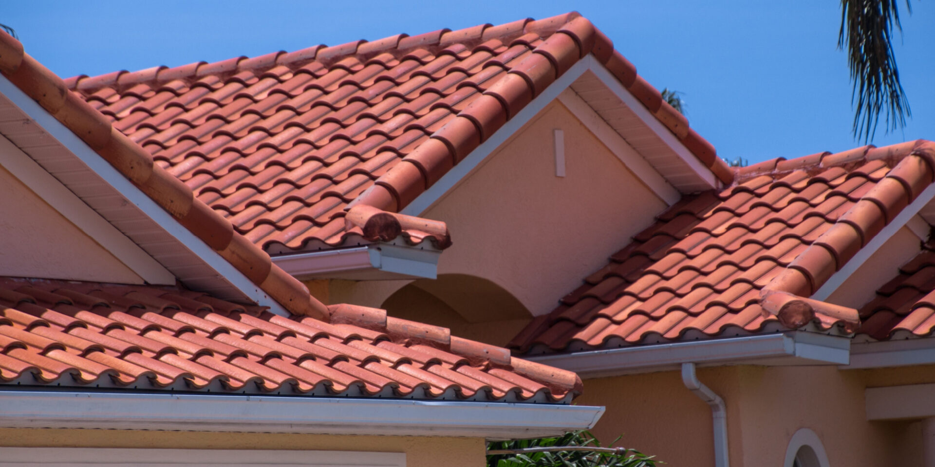 Best Clay Tile Roofs in Florida